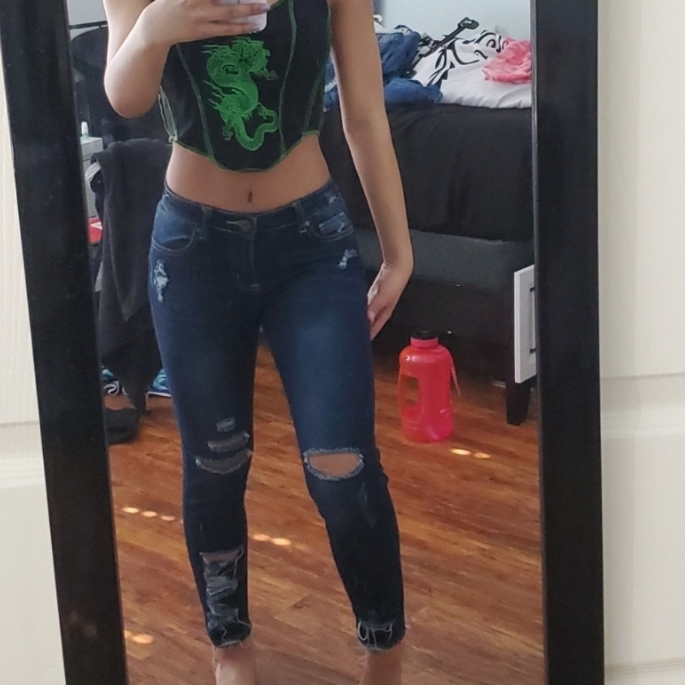 Distressed jeans - Picture 2 of 2